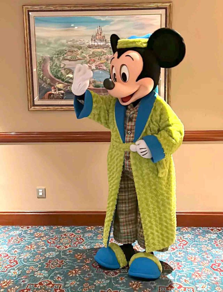 上海ディズニーランドホテルのパジャマミッキー