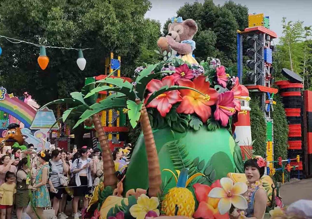 ダッフィーのスプラッシュ・プレ・パレード