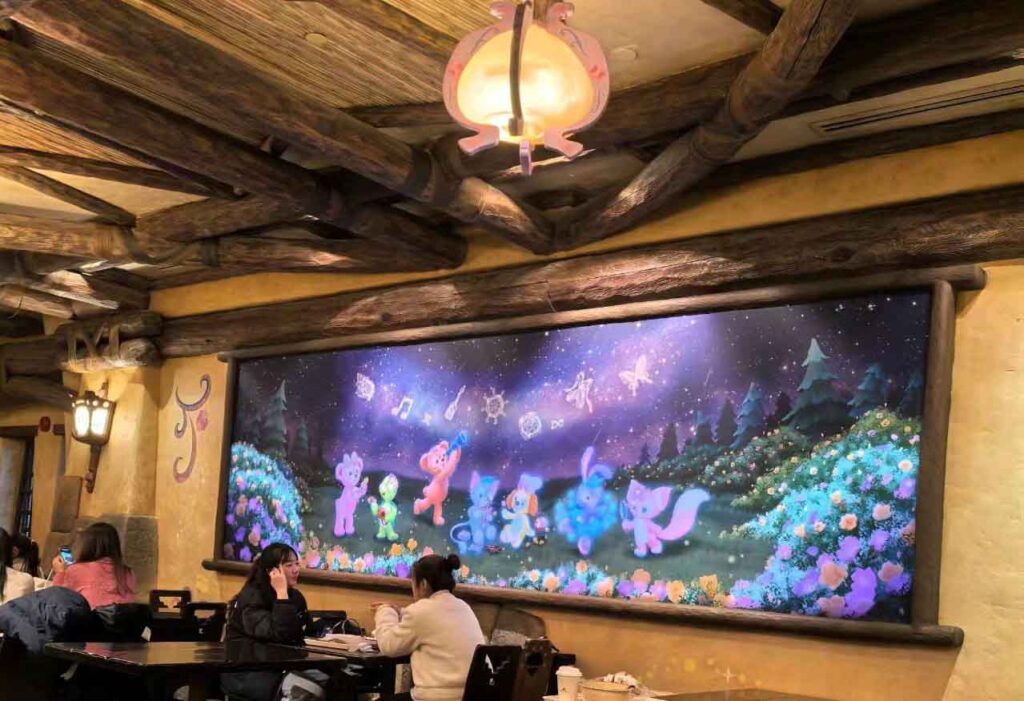 上海ディズニーランド：ダッフィー＆フレンズのレストラン（旧トライバル・テーブル）