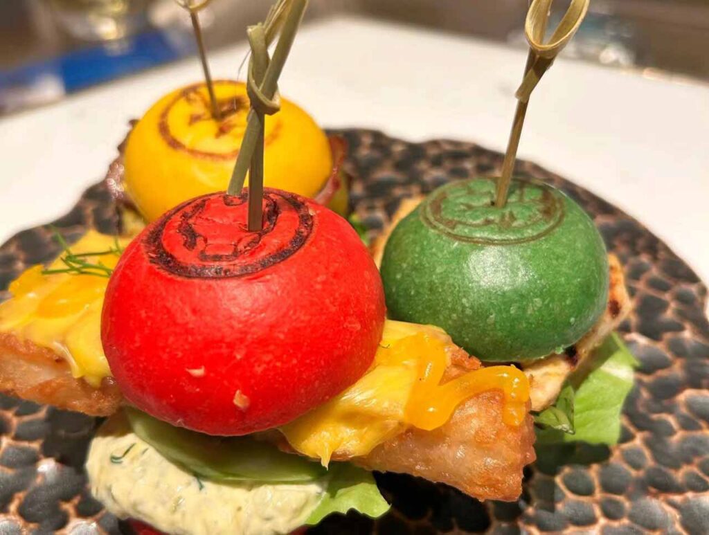 ジ・アーキビストの名物ハンバーガー