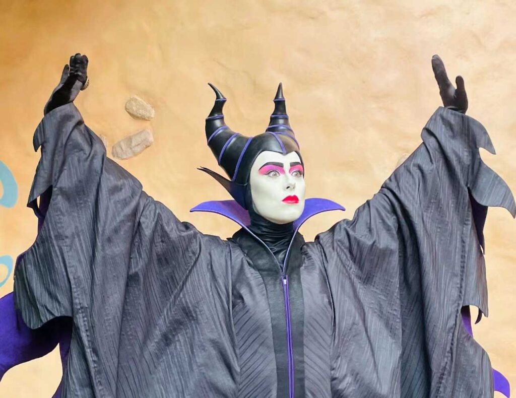上海ディズニーランドのハロウィン：ヴィランとのグリーティング