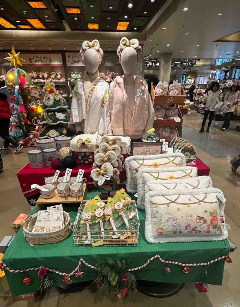 上海ディズニーランドのクリスマス限定商品