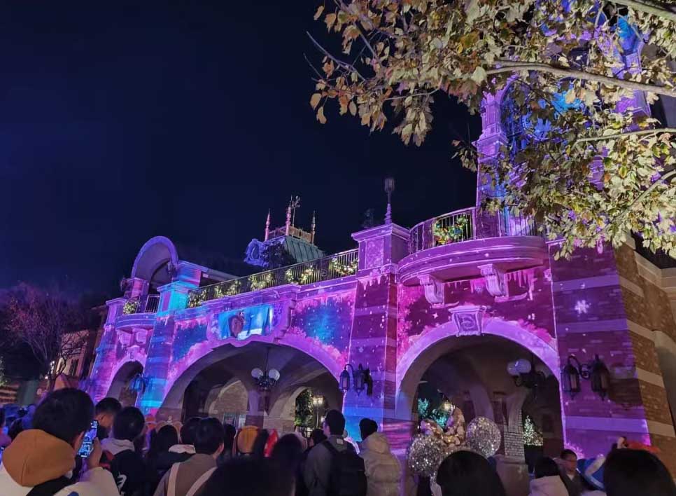 上海ディズニーランドのクリスマス：ミッキーのスノーマジック