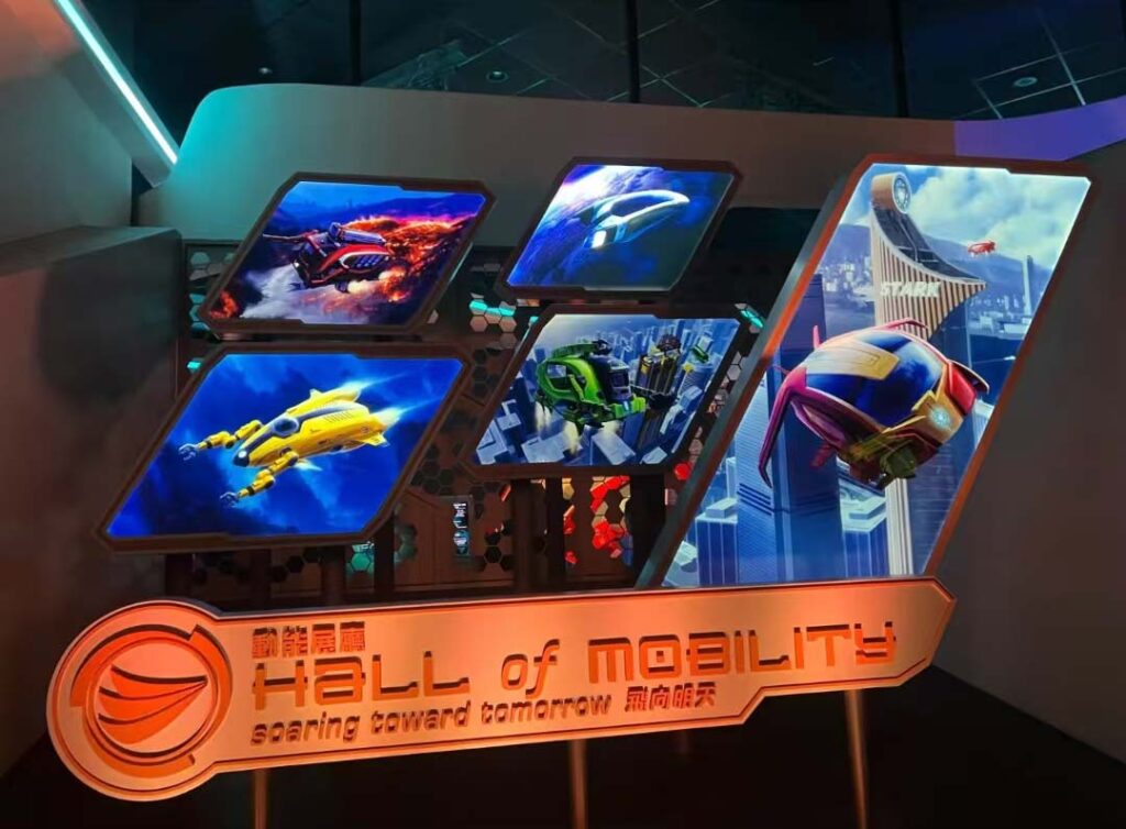 香港ディズニーランド：アイアンマン・エクスペリエンスのQライン