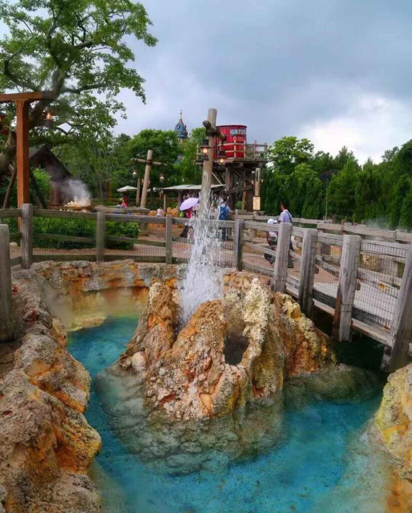 香港ディズニーランド：ガイザー・ガルチ