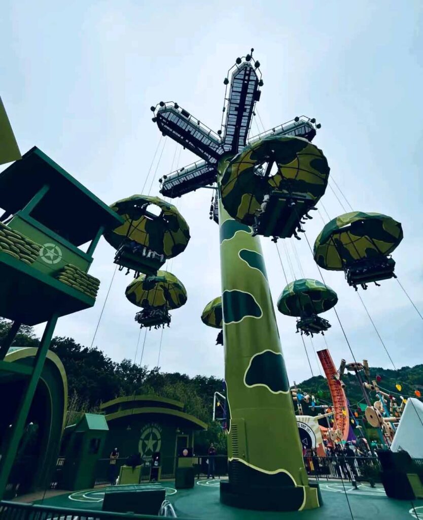 香港ディズニーランド：トイ・ソルジャー・パラシュート・ドロップ