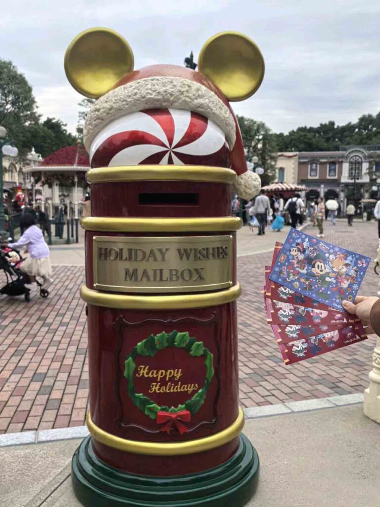 香港ディズニーランド：Holiday Wishes Mailbox