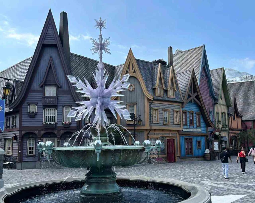 香港ディズニーランド：ワールド・オブ・フローズンエリア