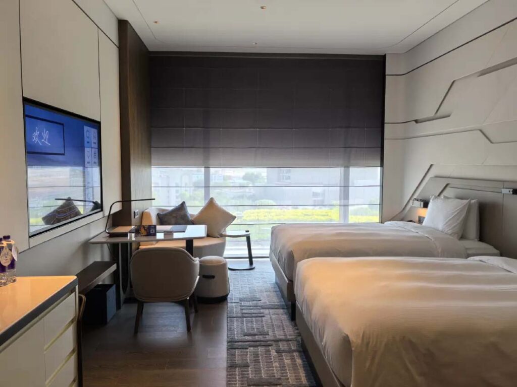 虹橋国際空港のターミナル1直結ホテル：ヒルトン上海虹橋国際空港