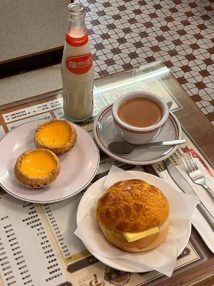 香港の大衆カフェ「茶餐廳」