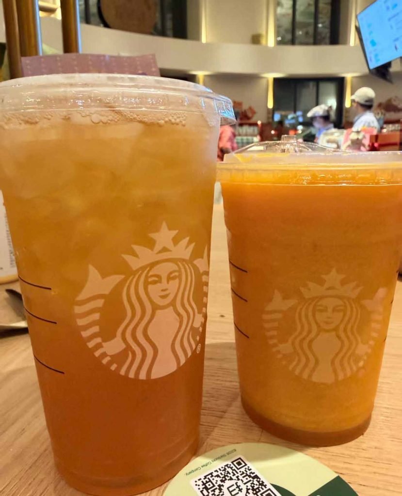 スタバ上海ディズニータウン店のフルーツティー