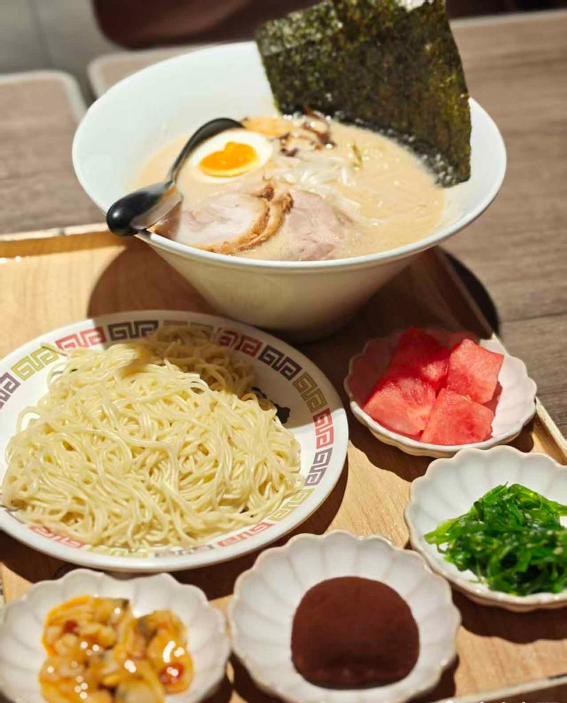 一風堂の白丸元味定食（白丸定食）